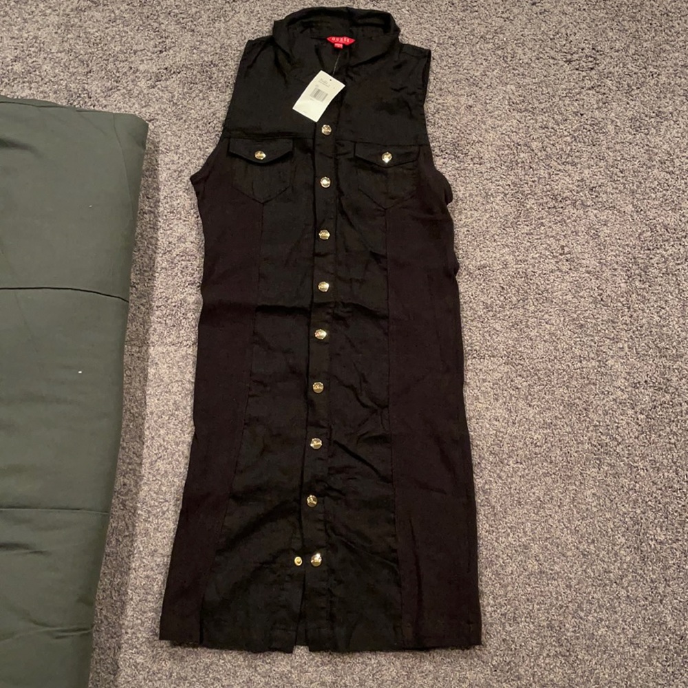 Brand new GUESS “Blaire” linen dress